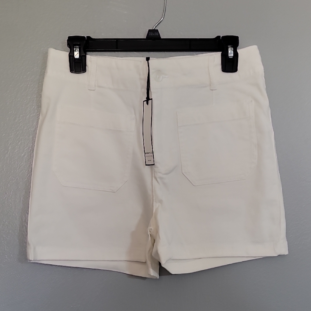 Bagatelle Woman's Shorts NWT size 8